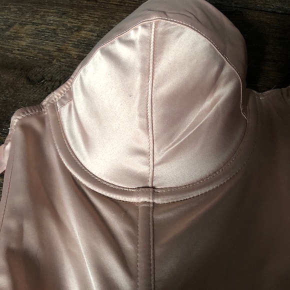 victoria’s secret corset - Picture 3 of 3